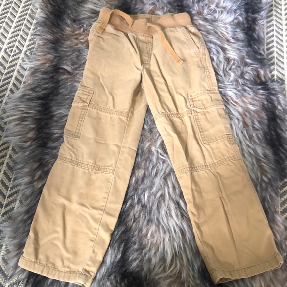 3 pairs of pants and 1 pair of shorts 5T - Picture 6 of 8